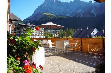 Itālija Hotel San Martino di Castrozza, Eksterjers